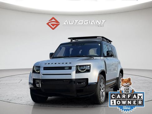 Used 2022 Land Rover Defender 110 X-Dynamic SE AWD/4WD image 13