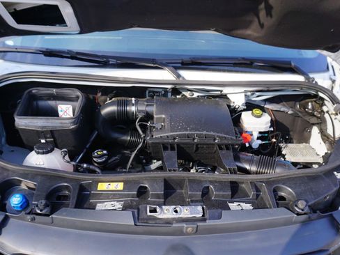 Used 2020 Mercedes-Benz Sprinter 2500 w/ Driver Convenience Package image 29