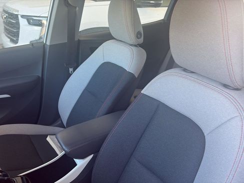 Used 2021 Chevrolet Bolt LT FWD image 14