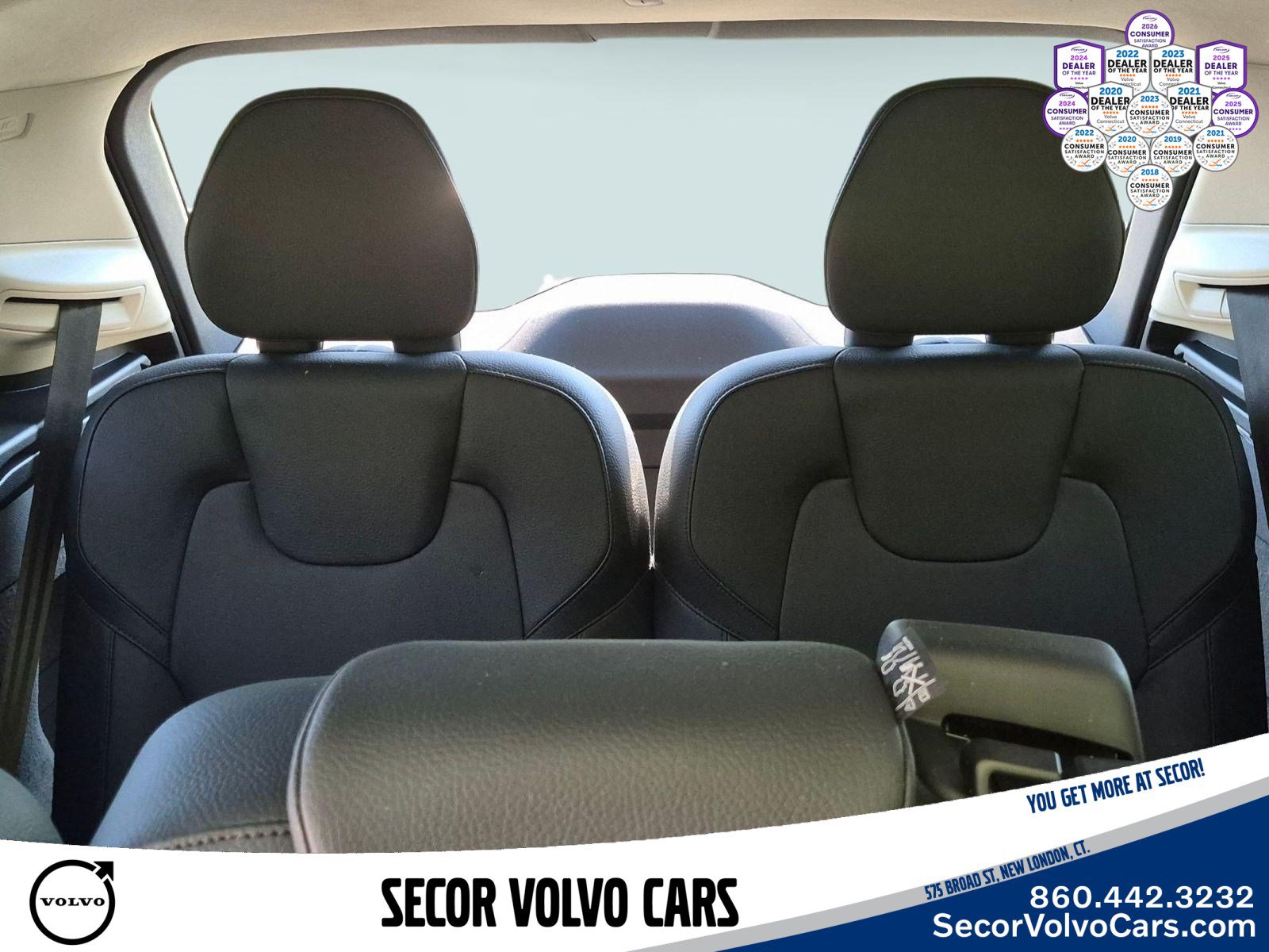 Used 2023 Volvo XC90 B6 Plus AWD/4WD image 17