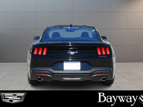 Used 2024 Ford Mustang Premium image 6