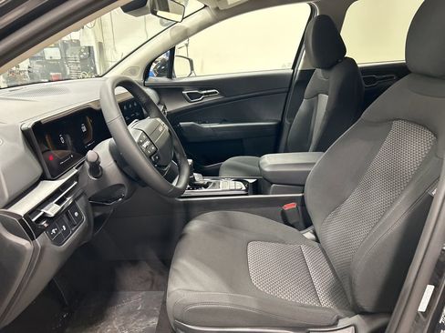 New 2026 Kia Sportage LX image 9