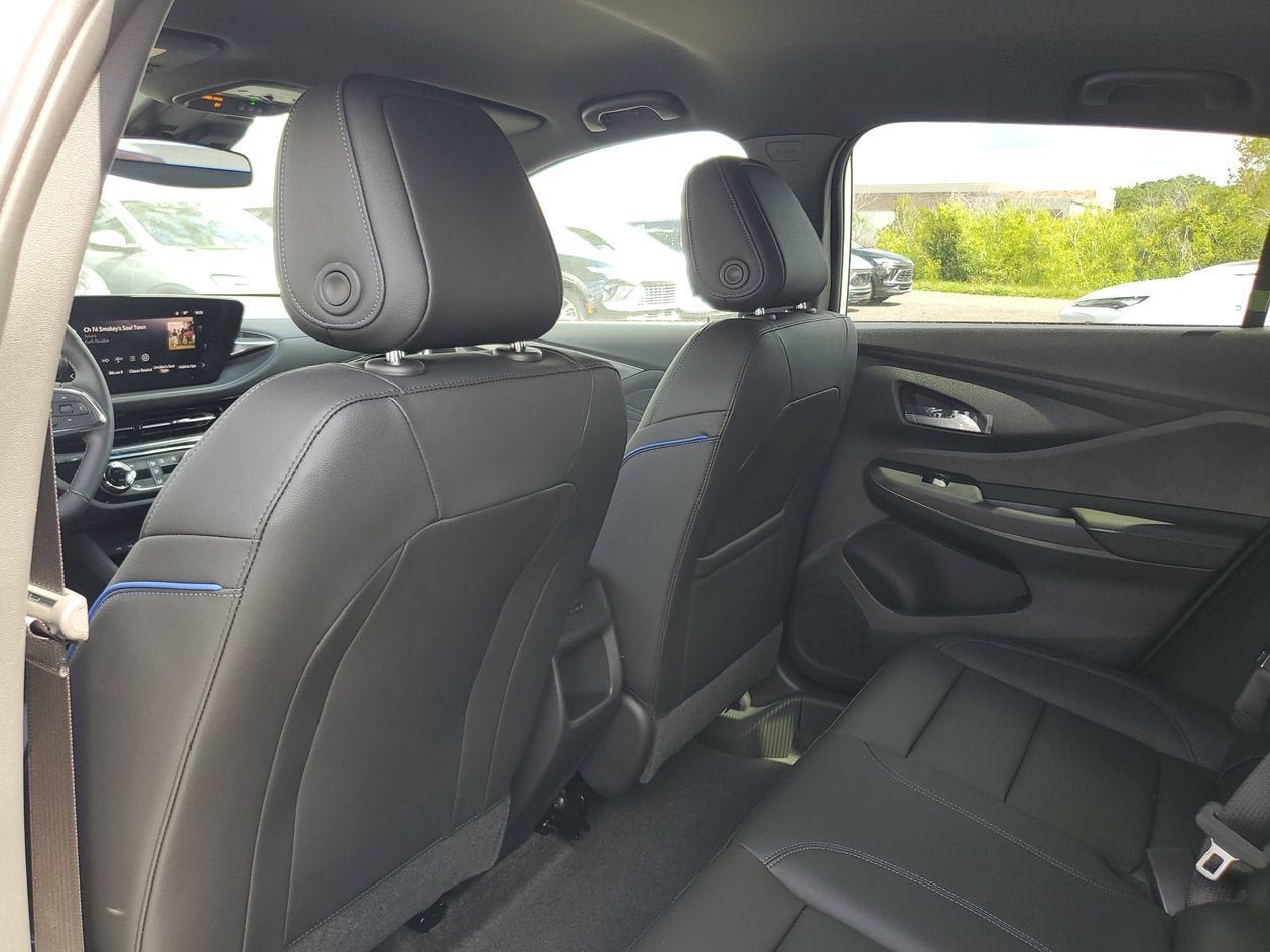 New 2026 Buick Envista Sport Touring w/ Convenience I Package FWD image 9