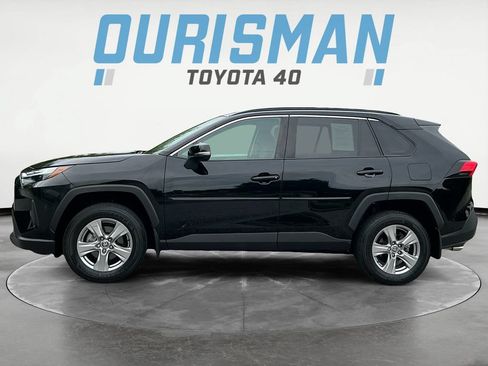 Used 2022 Toyota RAV4 XLE w/ Convenience Package AWD/4WD image 4
