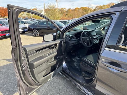 New 2026 Honda Odyssey Elite image 12