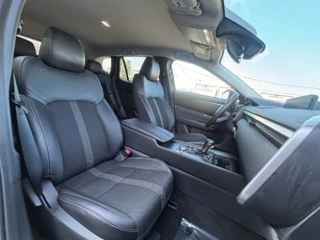 Used 2025 MAZDA CX-50 AWD 2.5 S w/ Preferred Package image 12