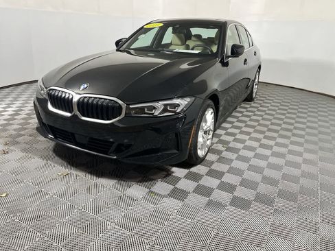 Used 2025 BMW 330i Sedan RWD image 4