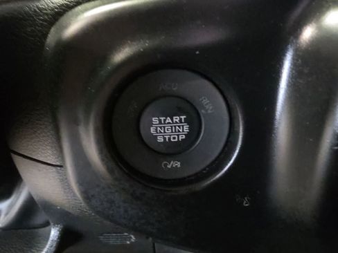 Used 2022 Jeep Wrangler Unlimited Sport AWD/4WD image 25