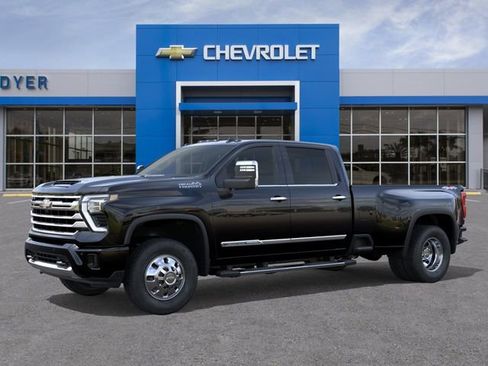 New 2026 Chevrolet Silverado 3500 High Country AWD/4WD image 2