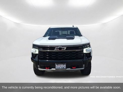Used 2024 Chevrolet Silverado 1500 ZR2 AWD/4WD image 2