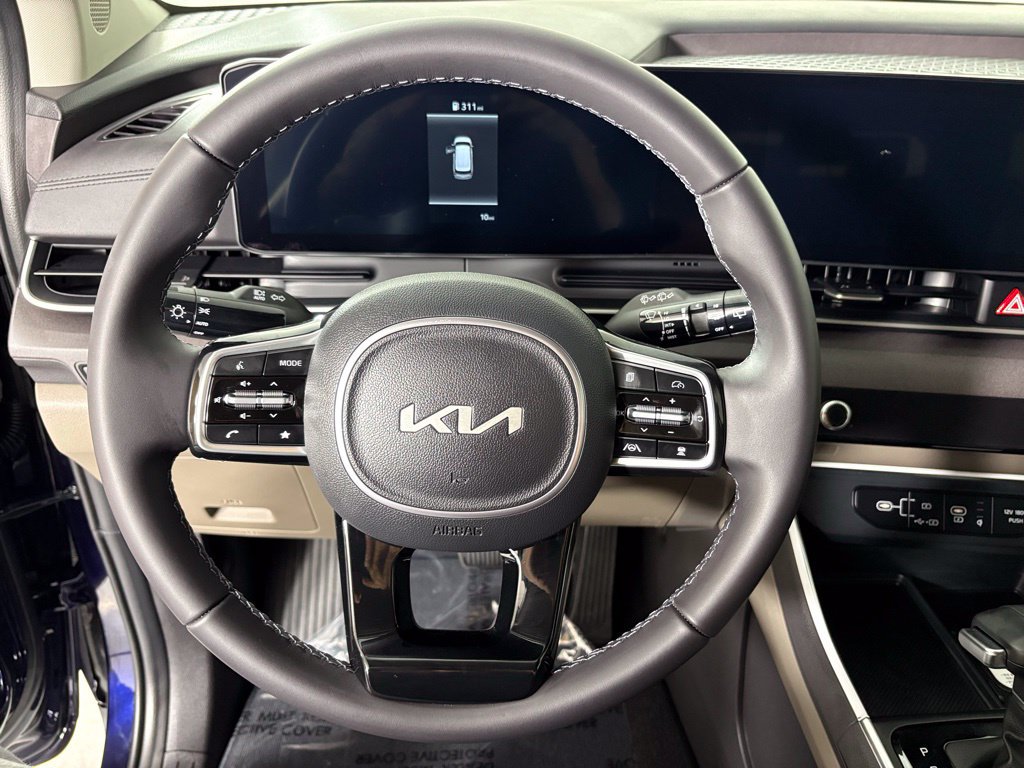 New 2026 Kia Carnival EX FWD image 23