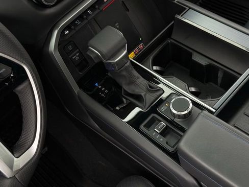 Used 2025 Toyota Tundra Platinum image 38