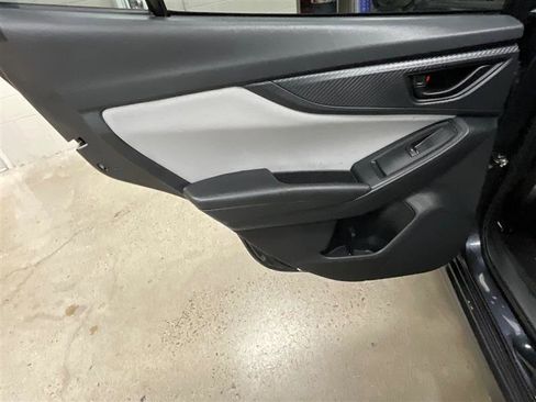 Used 2019 Subaru Crosstrek 2.0i Premium image 13