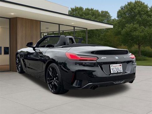 Certified 2023 BMW Z4 sDrive30i w/ Shadowloine Package image 8