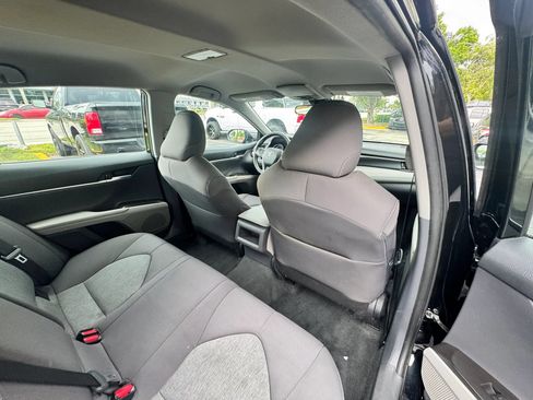 Used 2023 Toyota Camry LE FWD image 18