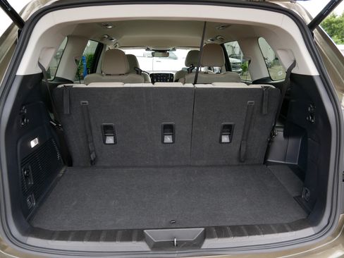 Certified 2025 Subaru Ascent Premium AWD/4WD image 18