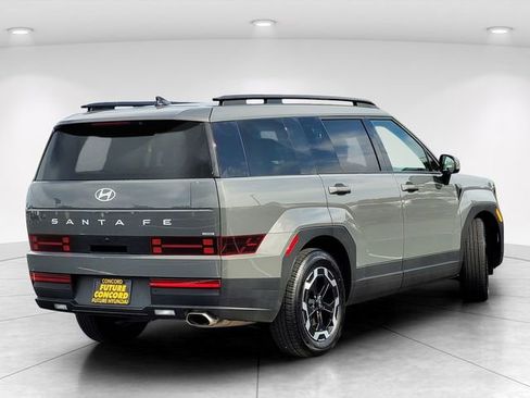 Used 2025 Hyundai Santa Fe SEL AWD/4WD image 6