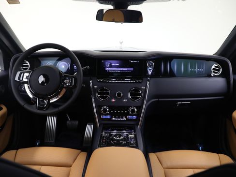 New 2026 Rolls-Royce Cullinan image 4
