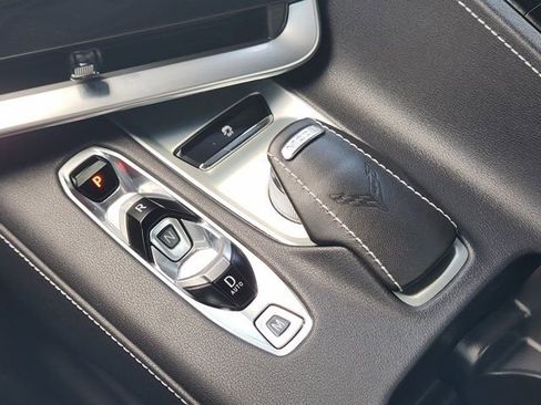 Used 2024 Chevrolet Corvette Stingray Convertible w/ Z51 Performance Package image 25