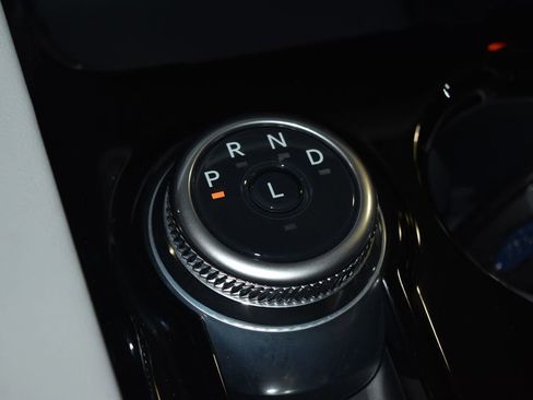 Used 2025 Ford Explorer Platinum w/ LUX Leather Package image 16