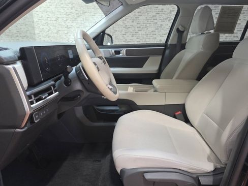 Used 2024 Hyundai Santa Fe SE image 23