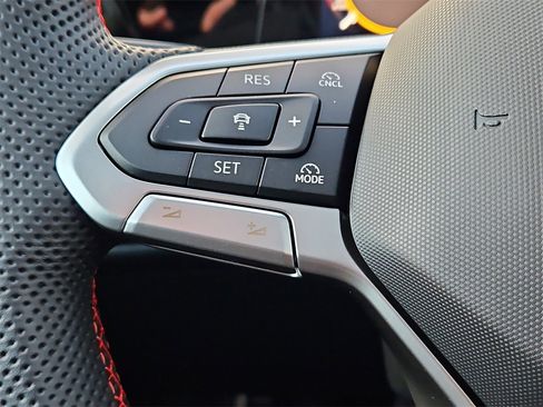 New 2026 Volkswagen GTI SE image 17