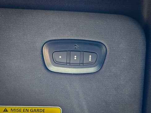 Used 2023 RAM 1500 Laramie AWD/4WD image 36
