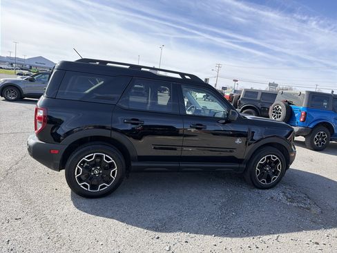 Used 2025 Ford Bronco Sport Outer Banks w/ Outer Banks Tech Package+ AWD/4WD image 5