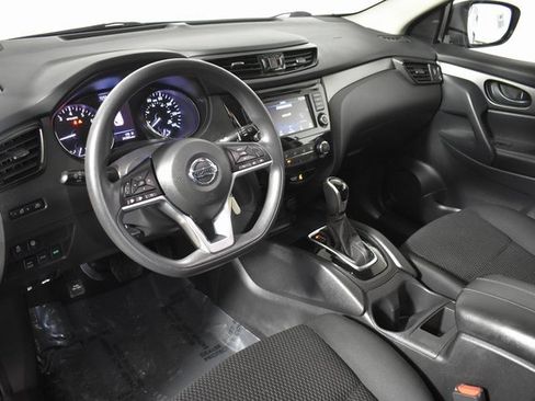 Certified 2022 Nissan Rogue Sport S image 11