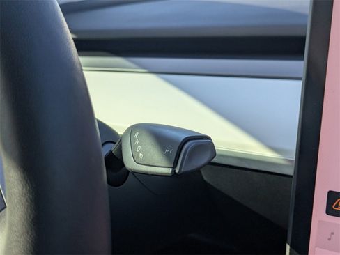 Used 2021 Tesla Model Y Performance image 20