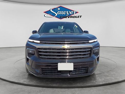 New 2026 Chevrolet Traverse High Country w/ LPO, Floor Liner Package AWD/4WD image 8