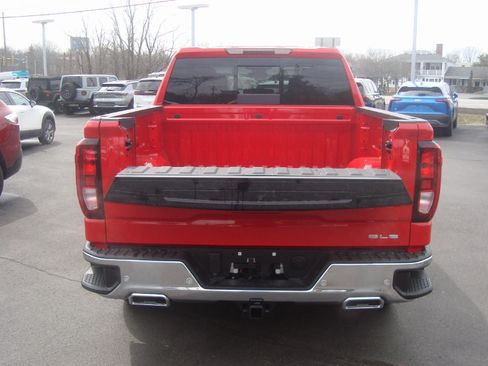 New 2026 GMC Sierra 1500 SLE w/ X31 Off-Road Package AWD/4WD image 7