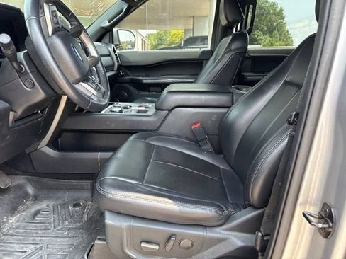 Used 2021 Ford Expedition XLT RWD image 5