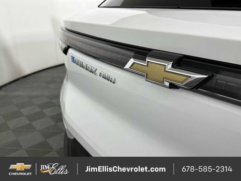New 2026 Chevrolet Equinox EV LT AWD/4WD image 43