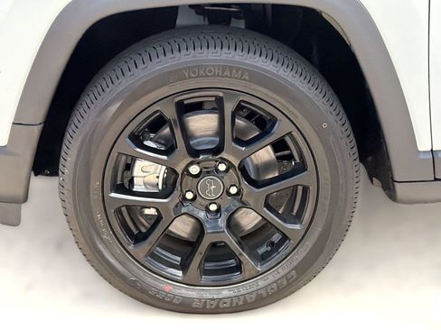 New 2026 Jeep Compass Latitude AWD/4WD image 13