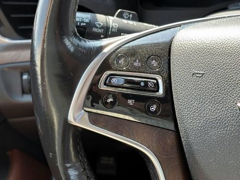 Used 2019 Cadillac Escalade Luxury AWD/4WD image 21