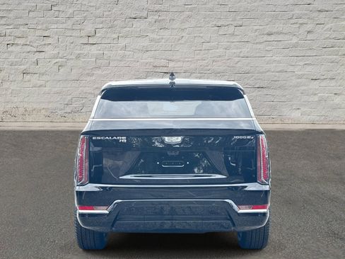 New 2026 Cadillac Escalade IQ Luxury 1 w/ LPO, Floor Liner Package image 4