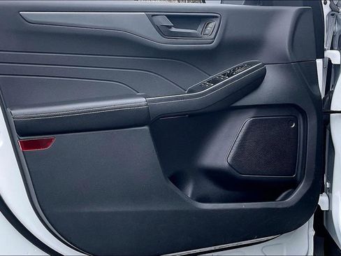 Used 2023 Ford Escape Active image 20