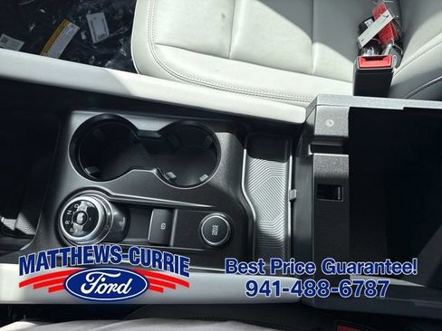 New 2026 Ford Explorer Active w/ Active Comfort Package RWD image 23