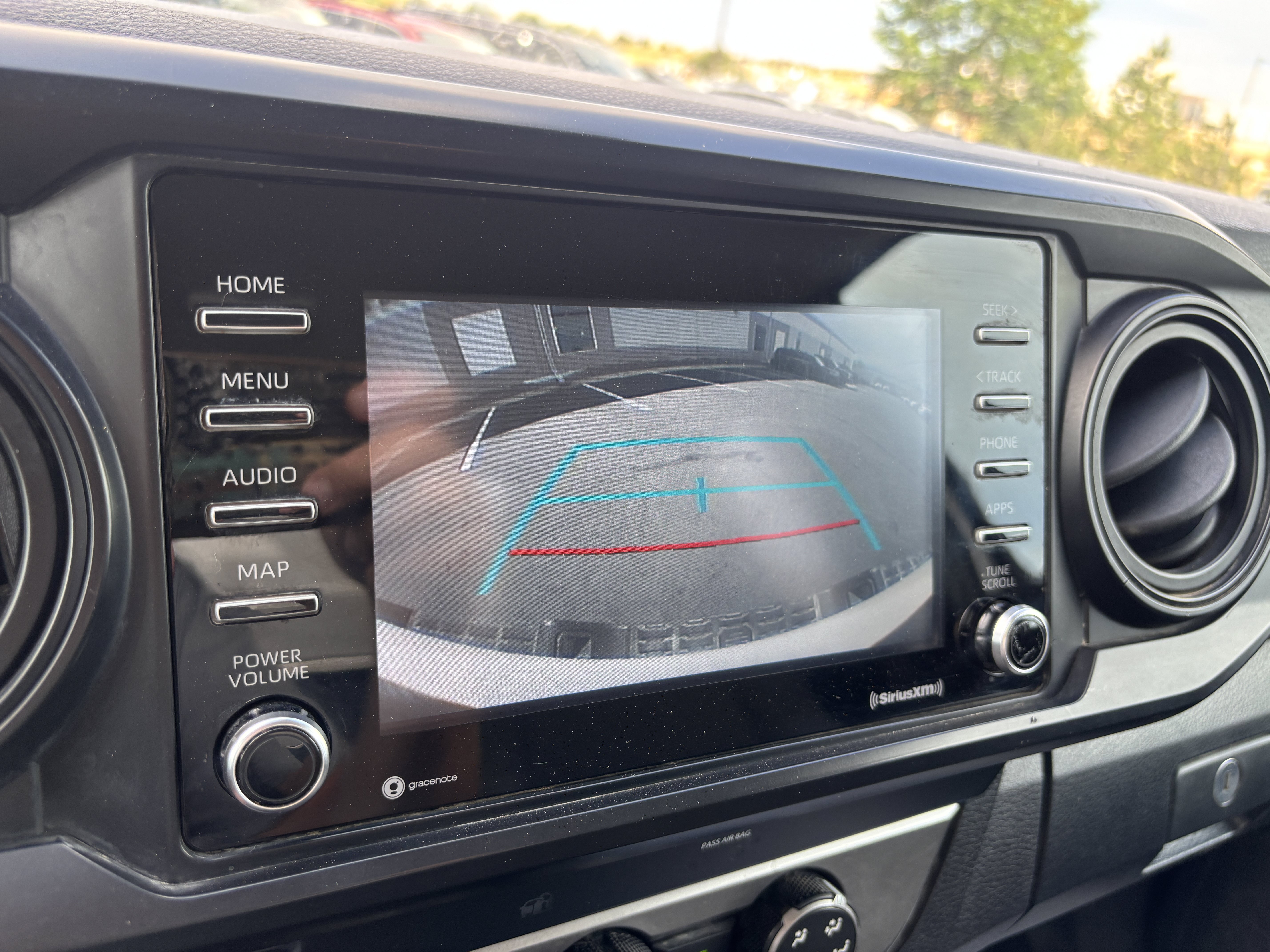Used 2022 Toyota Tacoma SR AWD/4WD image 17