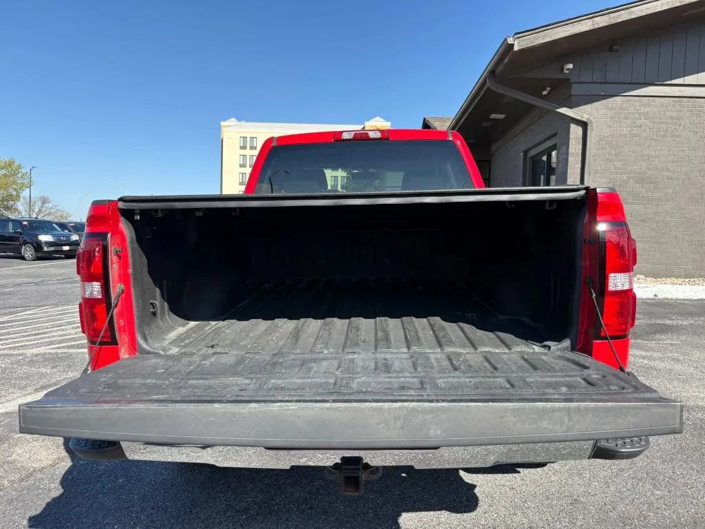 Used 2017 GMC Sierra 1500 SLE w/ SLE Value Package AWD/4WD image 9