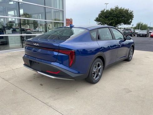 New 2026 Kia K4 FWD image 5