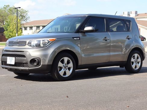 Used 2018 Kia Soul w/ Convenience Package FWD image 11