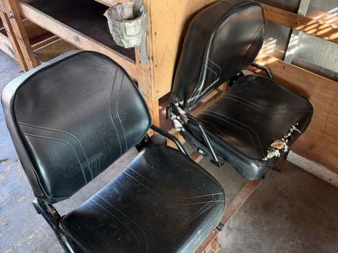 Used 2015 Ford E-350 and Econoline 350 Super Duty RWD image 27