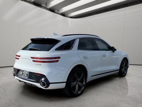 Used 2024 Genesis GV70 3.5T Sport w/ Sport Advanced Package AWD/4WD image 5
