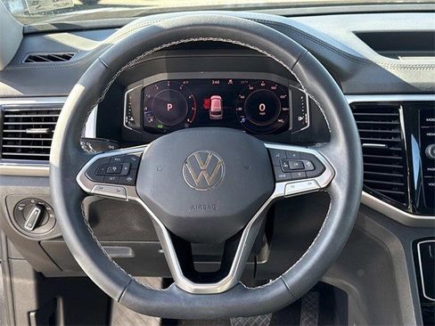 Used 2023 Volkswagen Atlas SE image 18