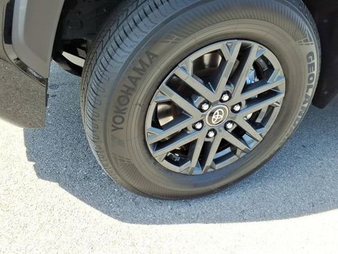 Used 2025 Toyota Tundra SR5 w/ SR5 Convenience Package image 16