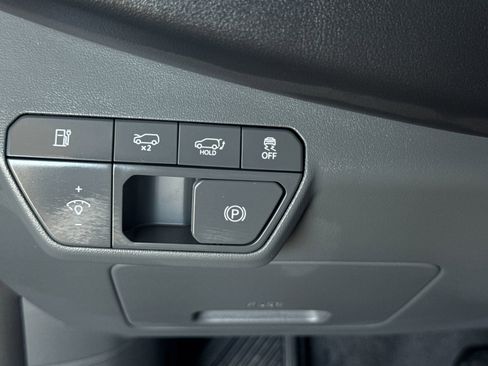 New 2026 Kia EV9 Wind image 22