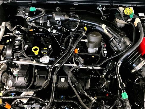 Certified 2024 Ford Maverick XLT image 32