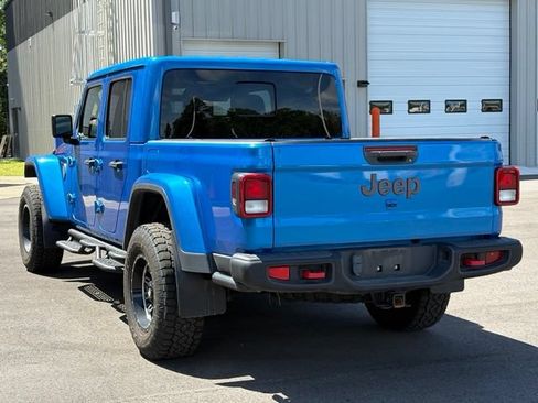 Used 2022 Jeep Gladiator Rubicon w/ Cold Weather Group AWD/4WD image 3